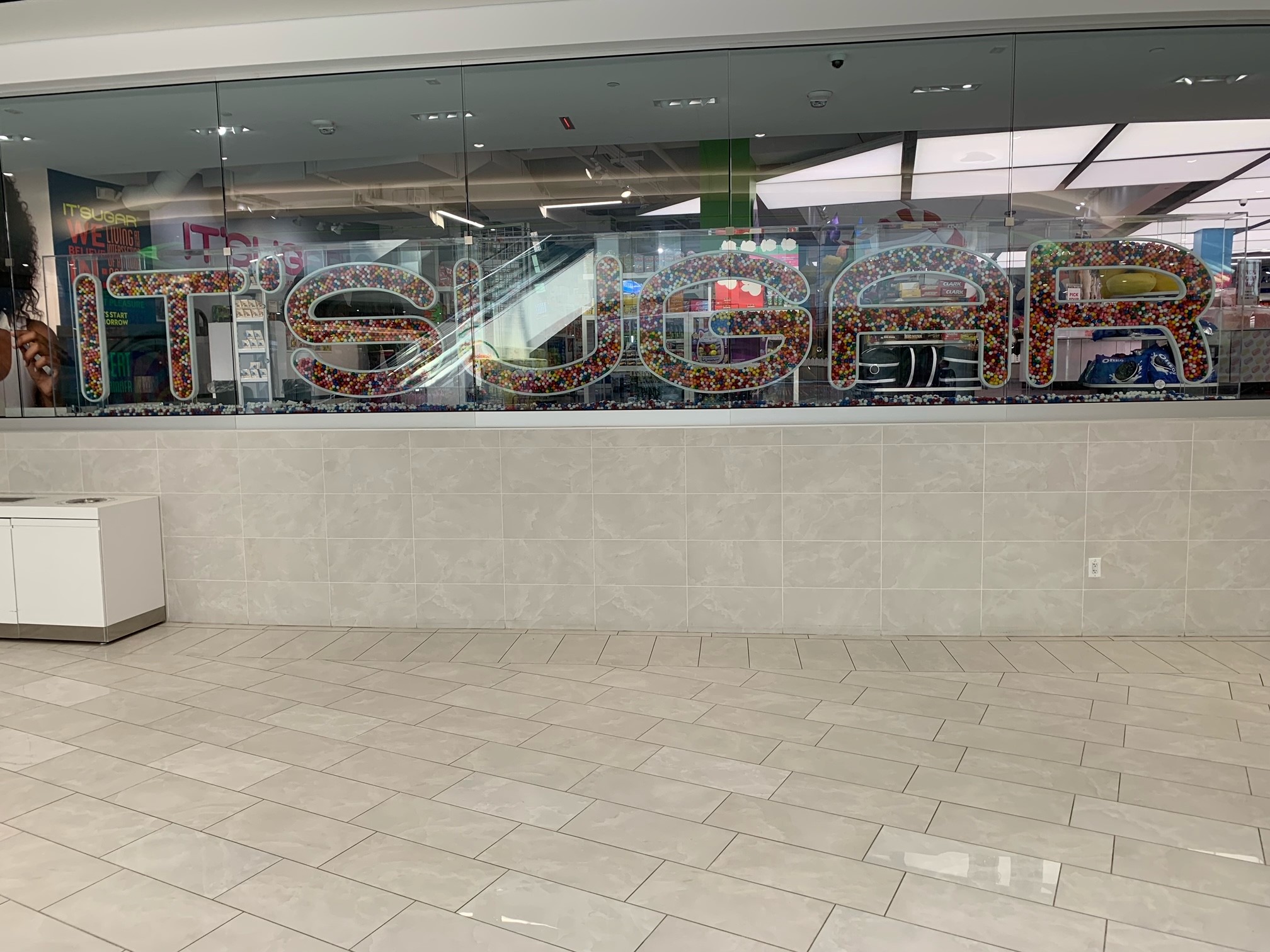 Itsugarcandysign American Dream Mall